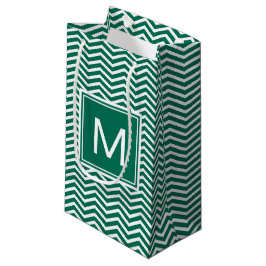 Moderne grüne Chevronen mit Monogramm Kleine Geschenktüte