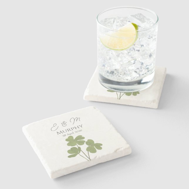 Moderne grüne Irische Leaf Clover Wedding Steinuntersetzer (Seitenansicht)