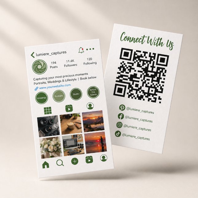 Moderne grüne soziale Medien Foto Grid QR-Code Visitenkarte (Modern Green Social Media Photo Grid Business Card with QR Code for Creators)