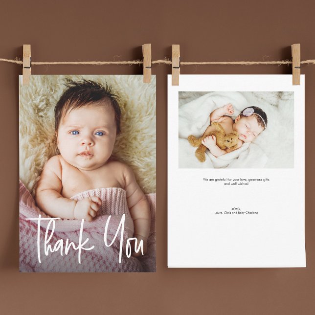 Moderne Handschrift Girl Fotos Babydusche Dankeskarte (Baby girl baby shower thank you 2 photo card templates with wording.)