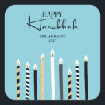 Moderne Happy Hanukkah Candles Holiday Sticker<br><div class="desc">Personalisieren Sie den benutzerdefinierten Text oben. Weitere Koordinationsgegenstände finden Sie in unserer Kollektion "Happy Hanukkah Candles".</div>