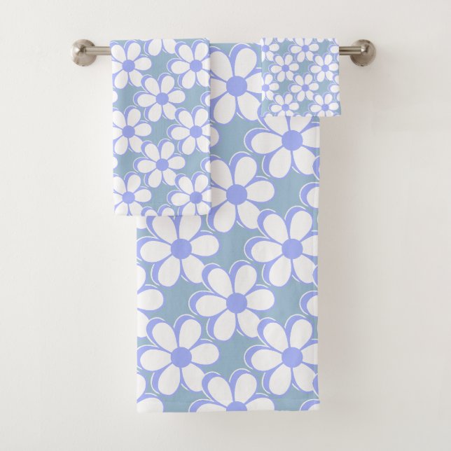 Moderne hellblaue und weiße Blume Badhandtuch Set (Insitu)