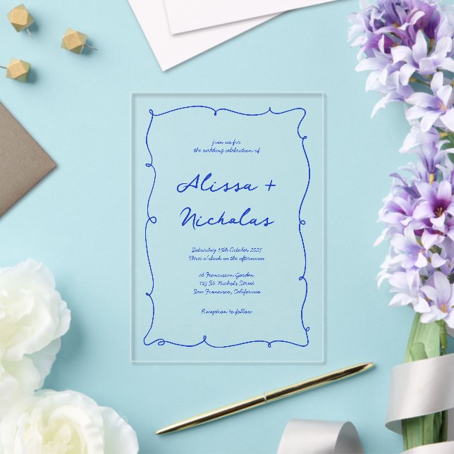 Moderne helle Hand Drawn Blue Border Wedding Acryleinladungen (In Situ (Hochzeit))