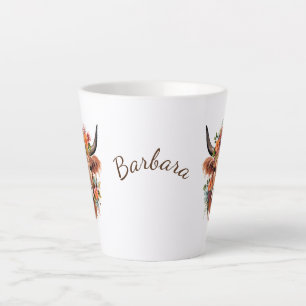 Moderne Hochlandkuh mit Boho-Blume-Design Milchtasse