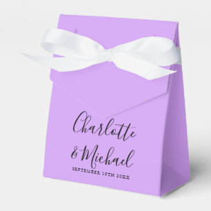 Moderne Hochzeit mit lila-lavendelfarbenem Untersc Geschenkschachtel