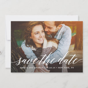 Moderne Hochzeit-Save-The-Date-Karte im Skript-Sti Einladung