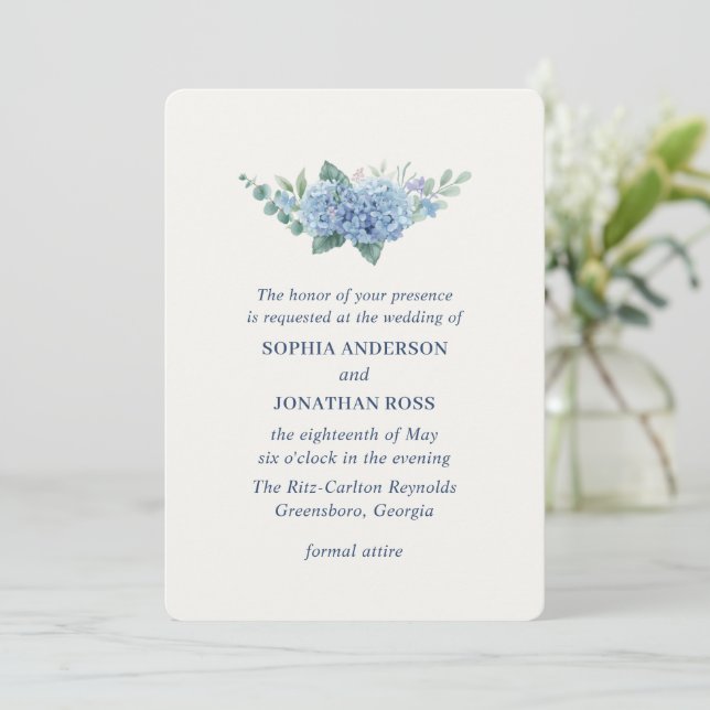 Moderne Hydrangea Hochzeitseinladung Einladung (Stehend Vorderseite)