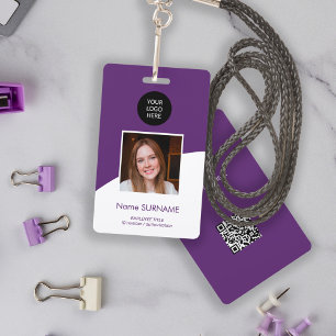 Moderne ID-Karte mit individuellem Logo und QR-Cod Ausweis