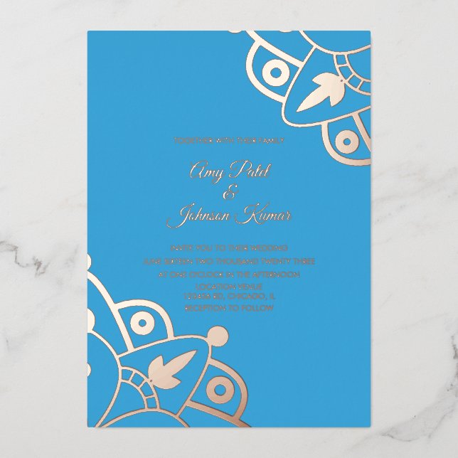 Moderne indische Mandala Blue Wedding gepresst Folieneinladung (Vorderseite)