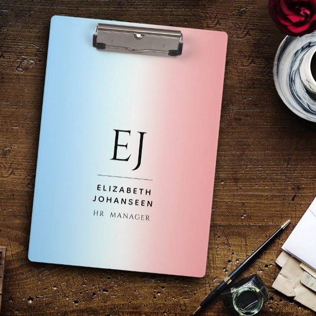 Moderne Initialen Monogram Blue Pink White Gradien Klemmbrett (Von Creator hochgeladen)
