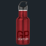 Moderne Initialen und Druckname Klein Rot Edelstahlflasche<br><div class="desc">Kleine rote Metallflasche mit einem personalisierten und schlichten Druck mit geschlechtsneutralem Namen und Monogramm mit 2 Anfangsbuchstaben,  die Sie an jeden Schriftart oder Farbton bearbeiten können,  um eine eigene Wasserflasche zu entwerfen,  die für Büro-,  Sport-,  Schule- und Zuhause-Anwendungen geeignet ist.</div>