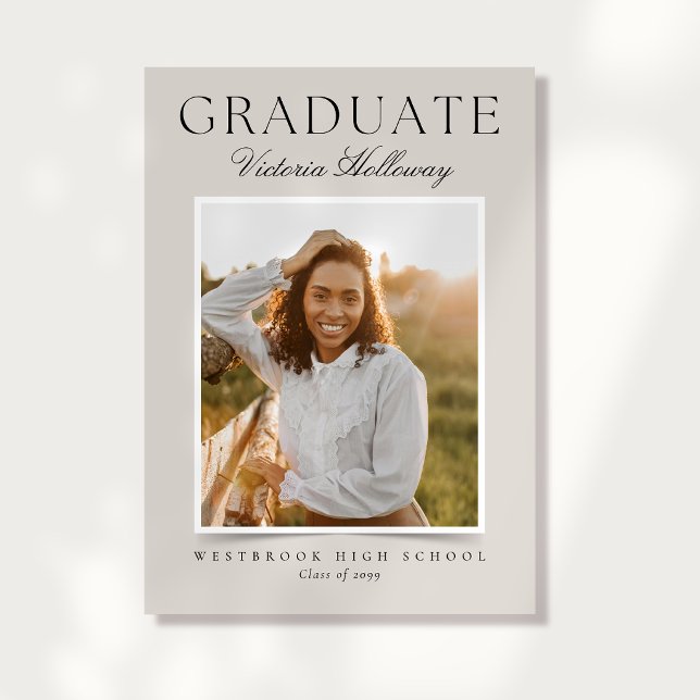 Moderne Ivory One Foto-Abschlussanzeige Einladung (Von Creator hochgeladen)