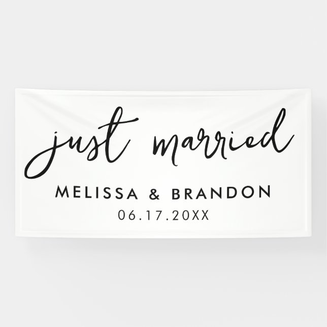Moderne Just Married Elegante Script Hochzeit Banner (Horizontal)