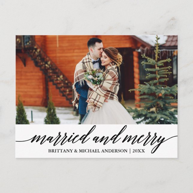 Moderne Kalligraphie Verheiratet und Merry Wedding Postkarte (Vorderseite)