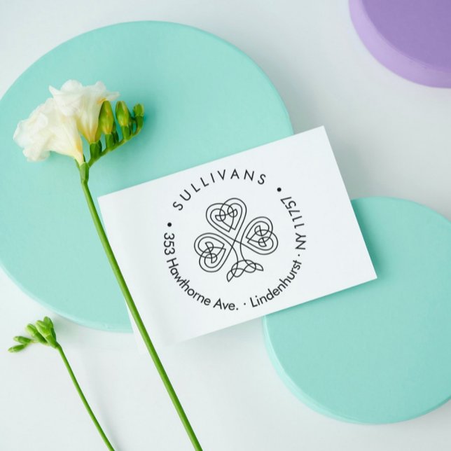 Moderne keltische Knot-Kleeblatt-Rücksendeadresse Gummistempel (Modern Celtic Knot Shamrock Family Return Address Rubber Stamp)