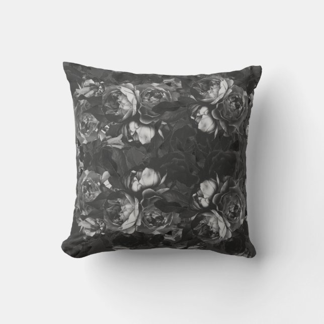 Moderne Kick Black Rose Floral Botanisch Kissen (Vorderseite)