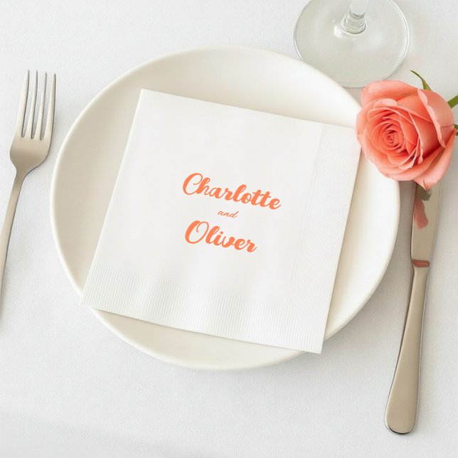 Moderne Koralle Orange Script Hochzeit  Serviette (Von Creator hochgeladen)