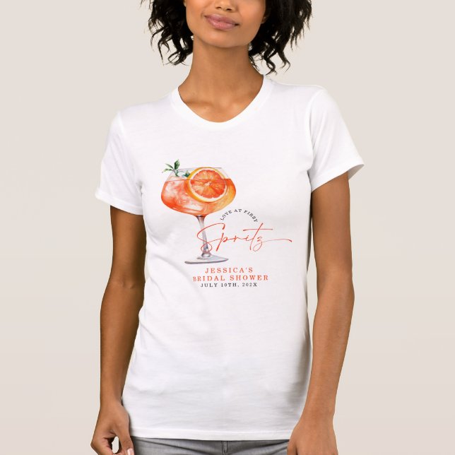 Moderne Liebe im ersten Spritz-Brautparty T-Shirt (Vorderseite)