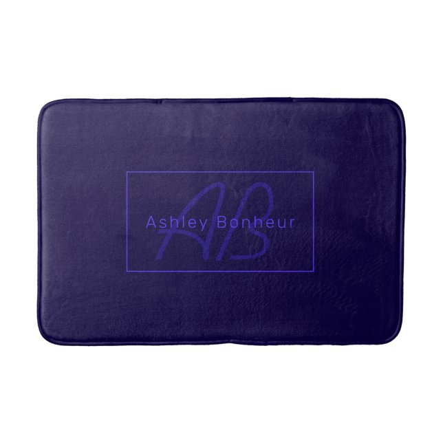 Moderne Lila Farben | Cooler Name und Monogramm Badematte (Vorderseite)