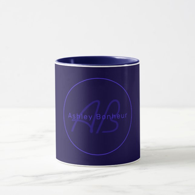 Moderne Lila Farben | Cooler Name und Monogramm Tasse (Zentrum)