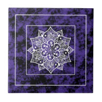Moderne lila Mandala
