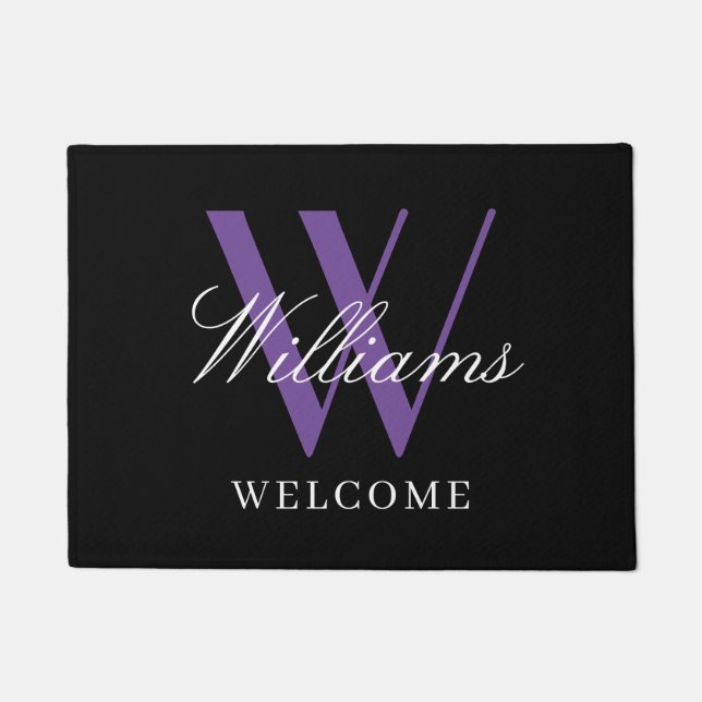 Moderne Lila Monogram Newlyweds Name Wedding Fußmatte (Vorderseite)