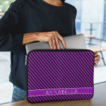 Moderne Lila Streifen Laptopschutzhülle<br><div class="desc">Mit diesem modernen, Lila Streifen Laptop-Sieb fügen Sie Ihrer Technik eine elegante und stilvolle Touch hinzu. Mit seinem zeitgenössischen Design aus feinen, lila Streifen besticht dieser Sleeve durch Eleganz und Eleganz und macht ihn zum perfekten Accessoire für Arbeit, Schule oder Reisen. Aus hochwertigem, leichtem Neopren gefertigt, bietet es einen besseren...</div>