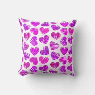 Moderne Lila und rosa Doodled Hearts Valentine Kissen