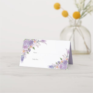 Moderne Lilac Lavender Mauve Script Floral Wedding Platzkarte