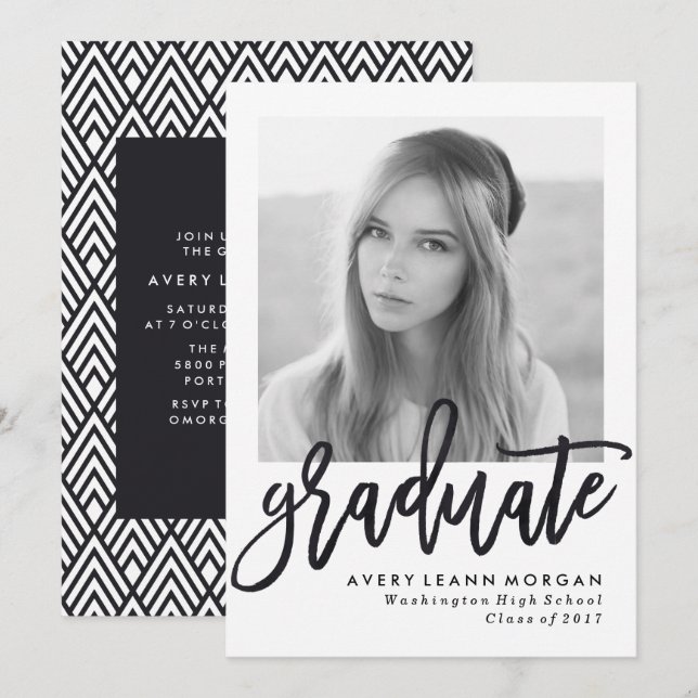 Moderne Luxe Black Script Graduation Party Einladung (Vorne/Hinten)