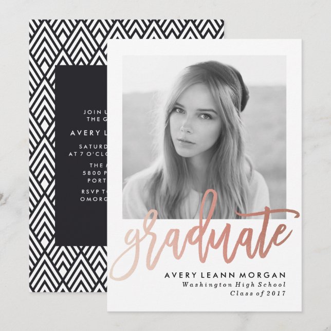 Moderne Luxe Rose Gold Lettering Graduation Party Einladung (Vorne/Hinten)