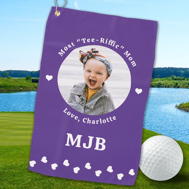 Moderne MAMA Personalisiertes Foto Golfer Lila Golfhandtuch (Von Creator hochgeladen)