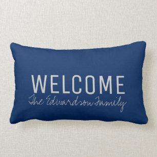Moderne Marineblau Willkommen Familie mit Monogram Lendenkissen