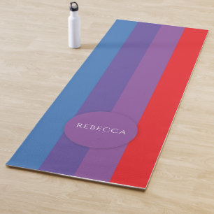 Moderne mehrfarbige gestreifte personalisierte Nam Yogamatte