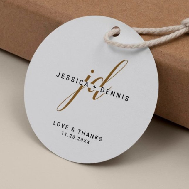 Moderne Minimal elegante Script Monogram Wedding Geschenkanhänger (Von Creator hochgeladen)