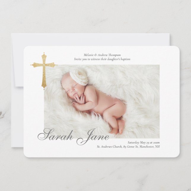 Moderne Minimal Gold Cross Baby Foto Taufe Einladung (Vorderseite)