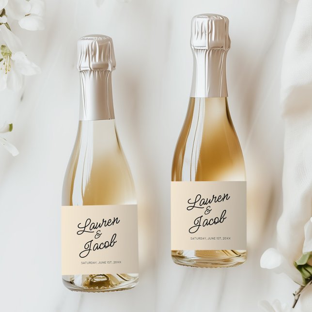 Moderne Minimal Minimalistisch Champagner Wedding  (Von Creator hochgeladen)