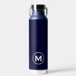 Moderne Minimal Navy White Monogram Trinkflasche<br><div class="desc">Dieses moderne Design der Wasserflasche zeichnet sich durch einen reichen marinen Hintergrund aus. Ihr Monogramm wird zunächst in fett weißem Text gedruckt,  um einen schlichten,  stilvollen und dennoch beruflichen Look zu erhalten.</div>