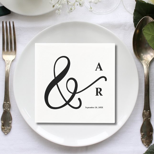 Moderne Minimal Typografie Paare Monogram Wedding Serviette (Modern minimal typography couples monogram wedding napkins add clean elegant style to receptions.)