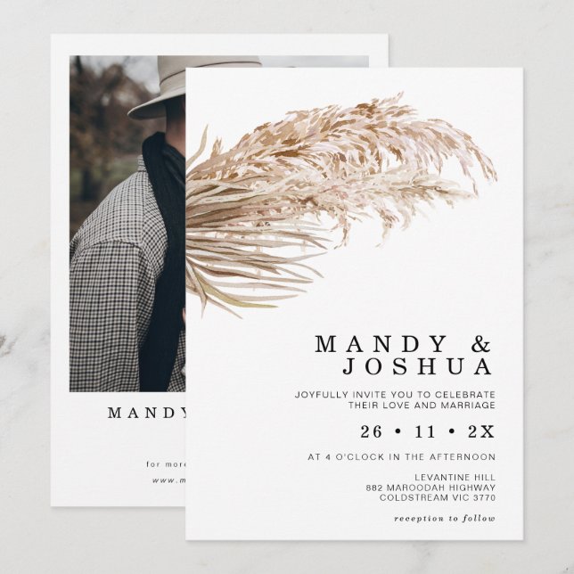 Moderne Minimalistische Boho Palm Pampas Grass Wed Einladung (Vorne/Hinten)
