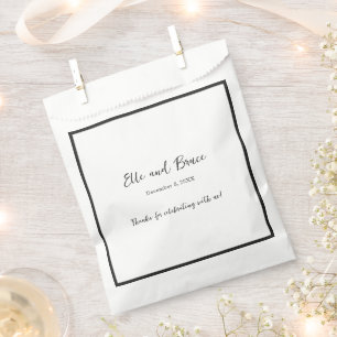 Moderne minimalistische Hochzeit in typografischer Geschenktütchen