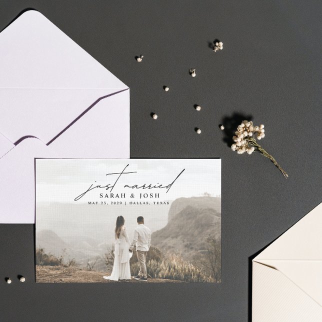 Moderne Minimalistische Hochzeit mit nur 3 Fotos Ankündigung (Wedded Bliss! Join Our Post-Wedding Bash 🥂🎉 [Customize Here])