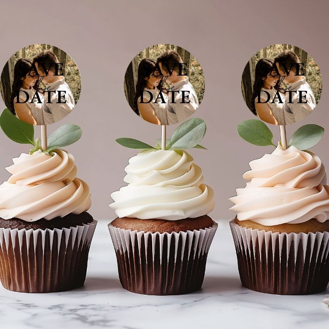 Moderne Minimalistische Hochzeit spart das Datum Runder Aufkleber (Von Creator hochgeladen)