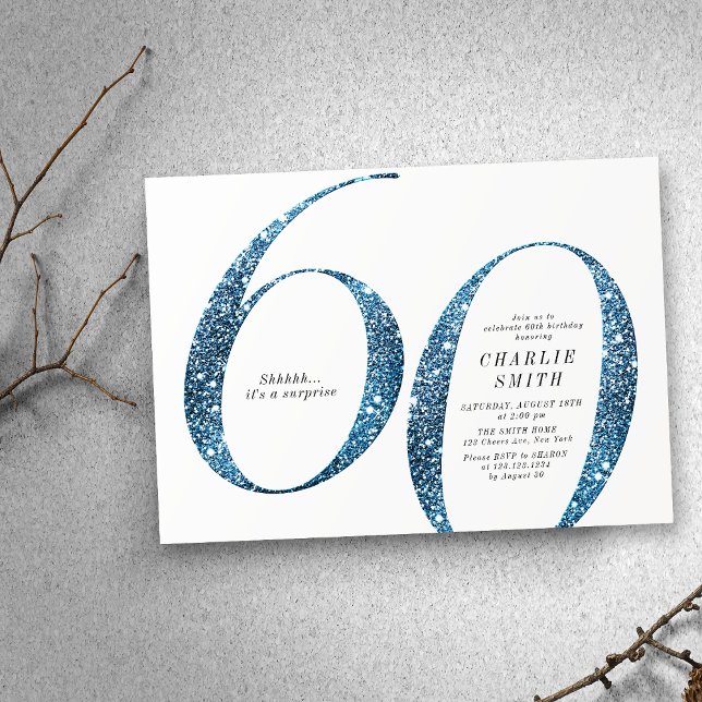 Moderne minimalistische Imitate Blau Glitzer 60. G Einladung (Modern minimalist faux blue glitter 60th birthday invitation)