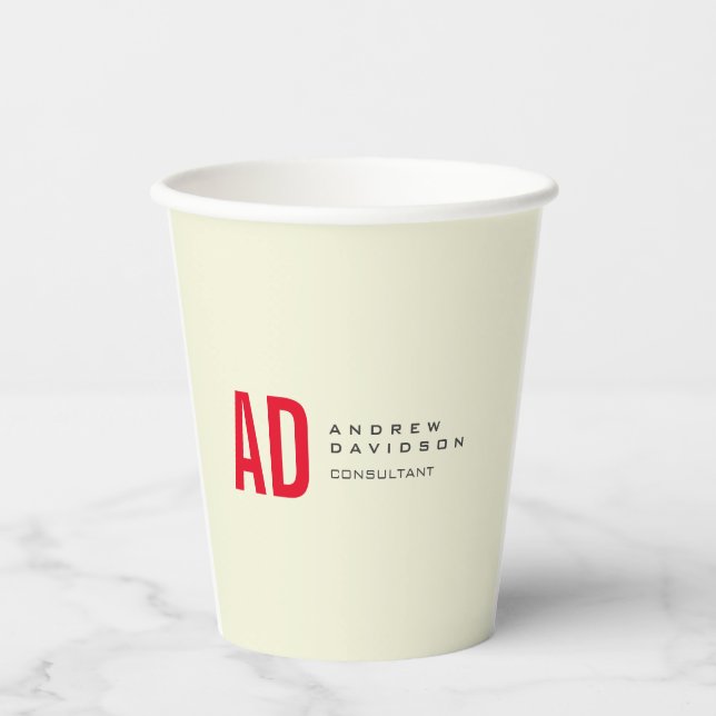 Moderne Minimalistische Initialen Rotes Monogramm  Pappbecher (Vorderseite)