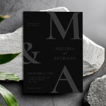 Moderne Minimalistische Matte Black Wedding Einladung<br><div class="desc">Moderne Minimalistische Matte Black Hochzeit Einladung. Enthält fett formatierte Monogramm-Typografie und minimales grafisches Design. Personalisieren Sie Text mit allen Details Ihres besonderen Tages.</div>
