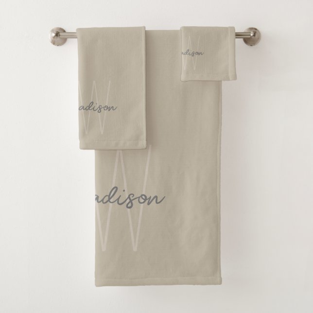 Moderne Minimalistische Monogramm Beige Skriptbeze Badhandtuch Set (Insitu)