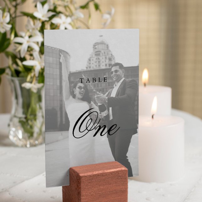 Moderne Minimalistische Monogramm-Hochzeit Tischnummer (Von Creator hochgeladen)