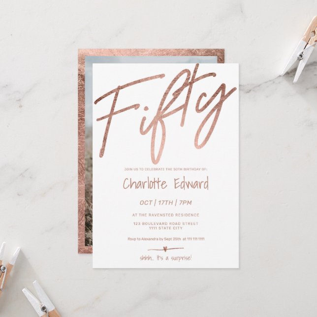 Moderne minimalistische Rose Gold Foto überraschen Einladung (Vorderseite/Rückseite Beispiel)