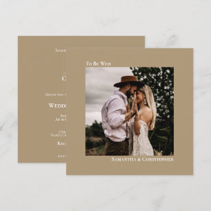 Moderne Minimalistische Sandy Tan Square Foto Wedd Einladung